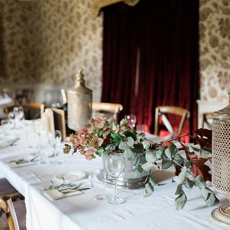 Riverbank, Country Pub And Guesthouse كاريكماكروس المظهر الخارجي الصورة